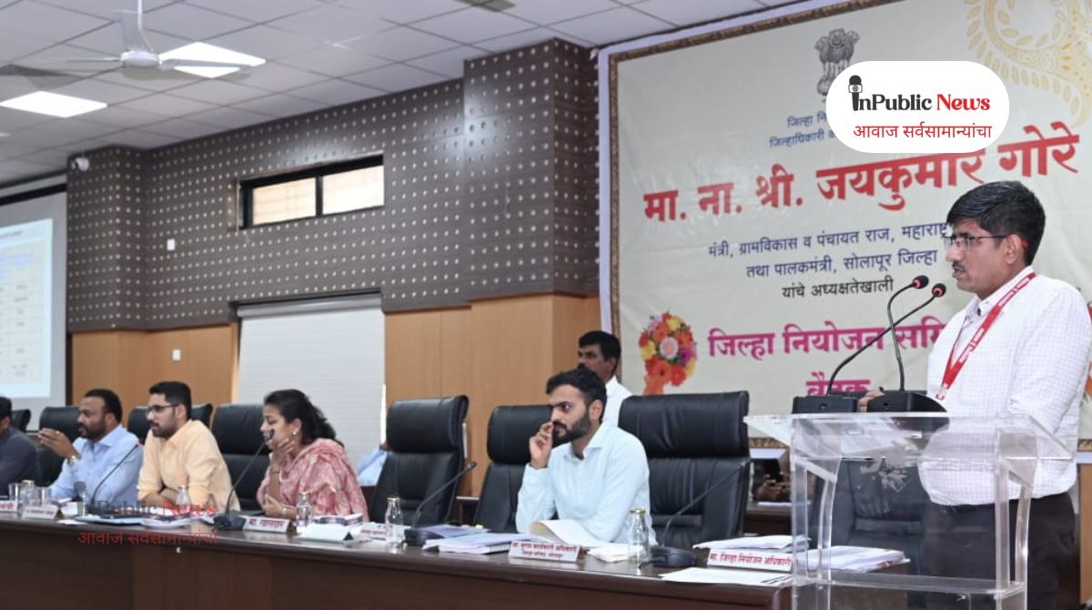 पाण्याच्या टँकरची मागणी आल्यास प्रशासनाने 48 तासाच्या आत मंजुरी द्यावी – पालकमंत्री जयकुमार गोरे