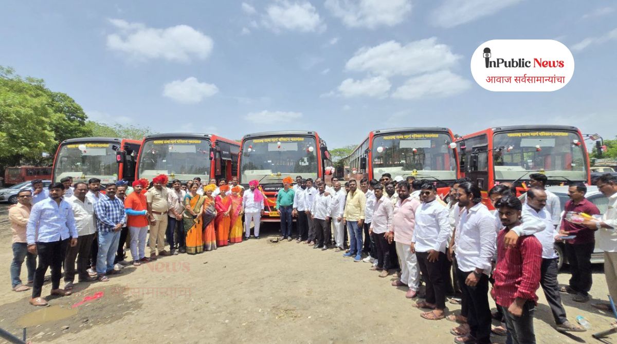 शहाजीबापू पाटील यांच्या हस्ते सांगोला एसटी आगाराच्या पाच बसेसचा धुमधडाक्यात लोकार्पण सोहळा