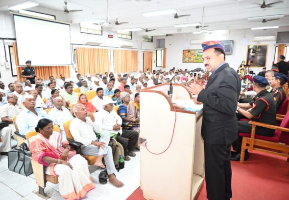 Retired officers and ex-servicemen gathering