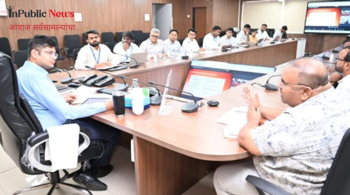 सोलापूर जिल्ह्यात इंधन टंचाई होऊ देणार नाही कंपन्यांना बफर स्टॉक वाढविण्याचे जिल्हाधिकाऱ्यांचे निर्देश