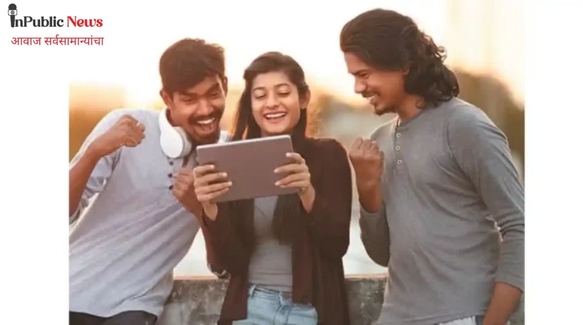 रील्स, चॅटिंग आणि शॉपिंग भारतीयांना जडली नवी व्यसने भारतीय तरुण दिवसातून 2 तास सोशल मीडियावर अहवालातील धक्कादायक खुलासा