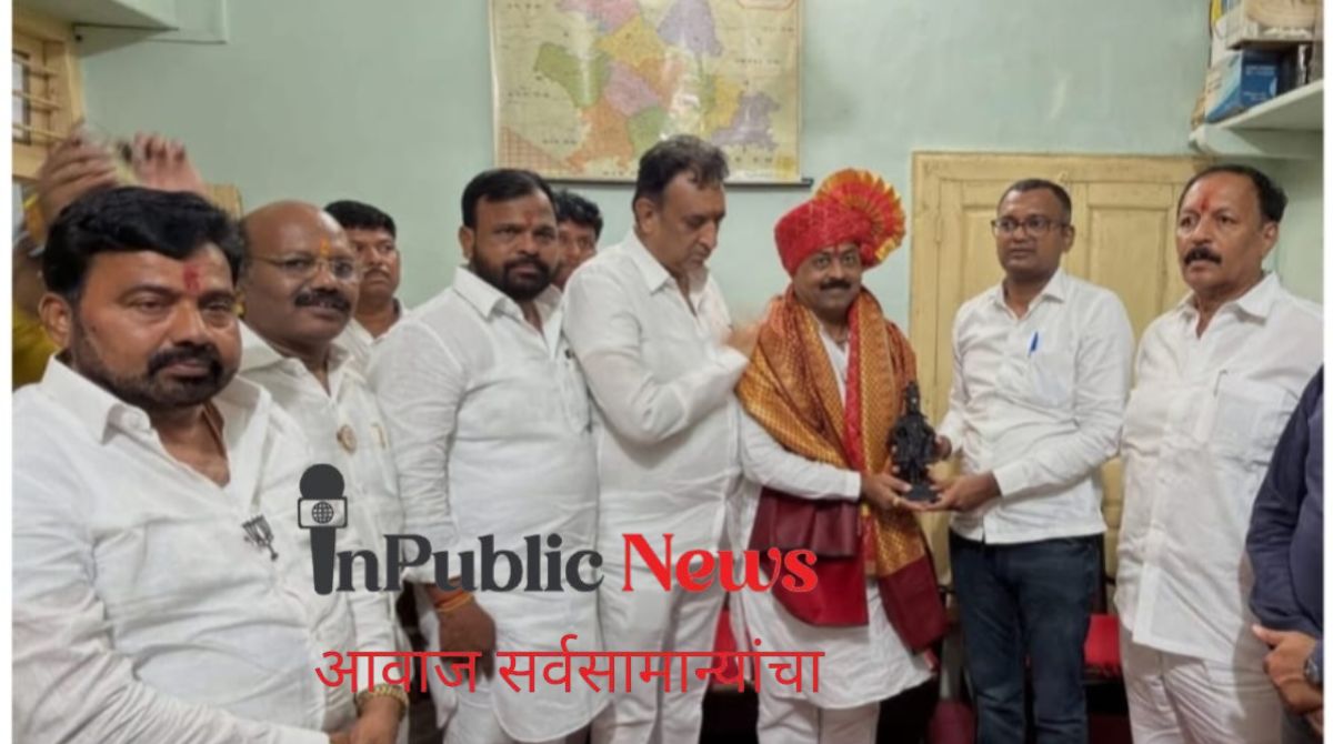 महायुतीची ताकद एकवटली  राजेंद्र राऊत यांच्या विजयासाठी रणनिती बैठक
