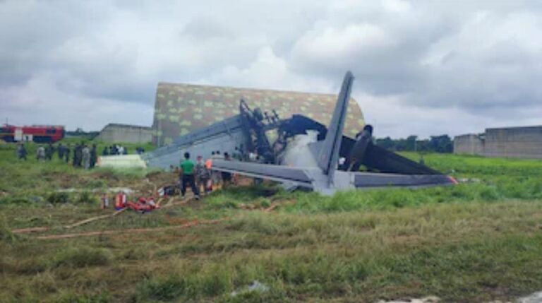  IAF चे AN-32 विमान कोसळले; पाच जवानांचा मृत्यू,