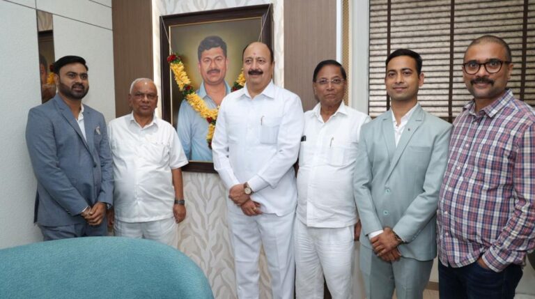 झेनिथ कन्स्ट्रक्शनच्या नवीन कार्यालयाचे उद्घाटन; विकासात कंपनीचा महत्त्वाचा सहभाग – दिपकआबा साळुंखे-पाटील