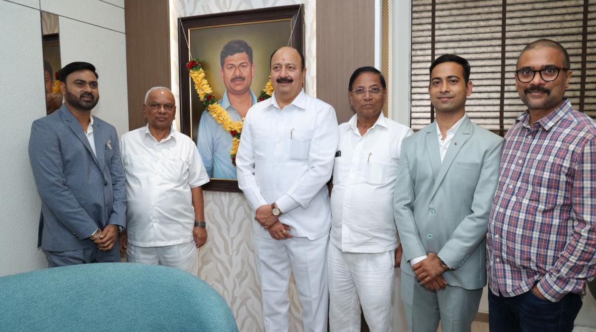 झेनिथ कन्स्ट्रक्शनच्या नवीन कार्यालयाचे उद्घाटन; विकासात कंपनीचा महत्त्वाचा सहभाग – दिपकआबा साळुंखे-पाटील