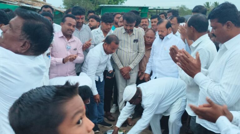 खिलारवाडी–हलदहिवडी  सिमेंट काँक्रीट रस्त्याचे भूमिपूजन व उद्घाटन उत्साहात संपन्न
