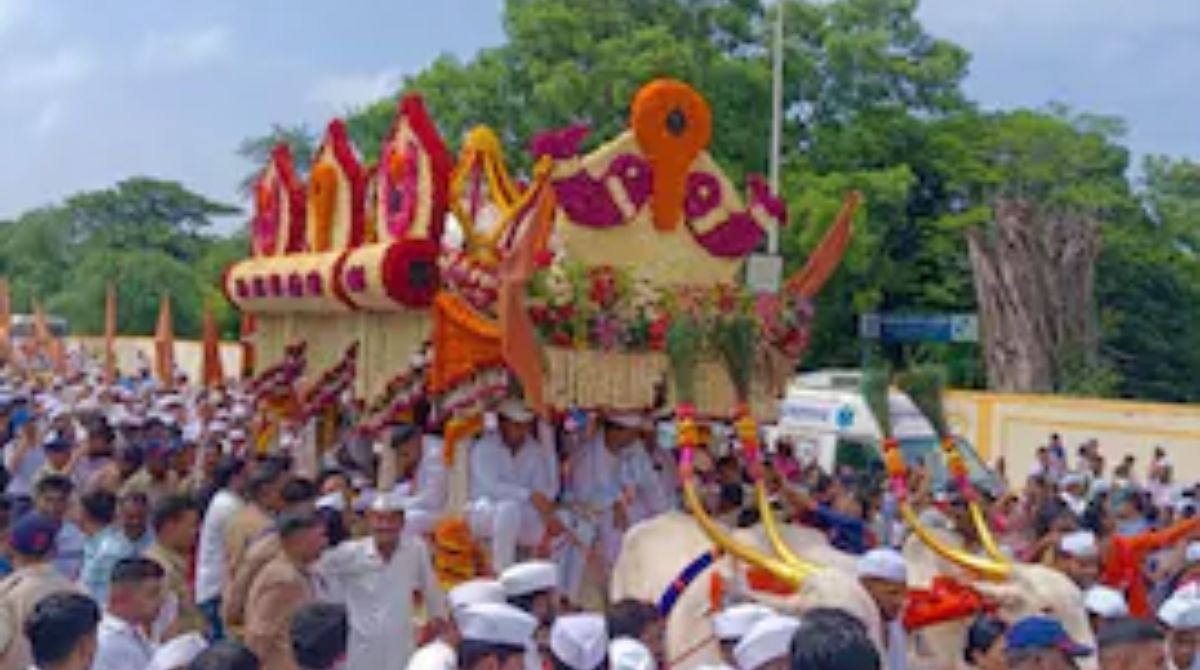 वारकऱ्यांसाठी विशेष वाहतूक व्यवस्था; 10 ठिकाणी पार्किंगची सुविधा उपलब्ध