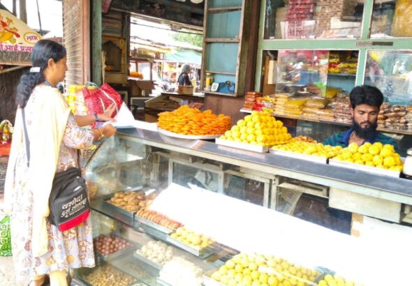 पंढरपुरात अन्न व औषध प्रशासनाची धडक कारवाई; ६८ आस्थापनांची तपासणी, १०५ अन्ननमुने विश्लेषणासाठी ताब्यात