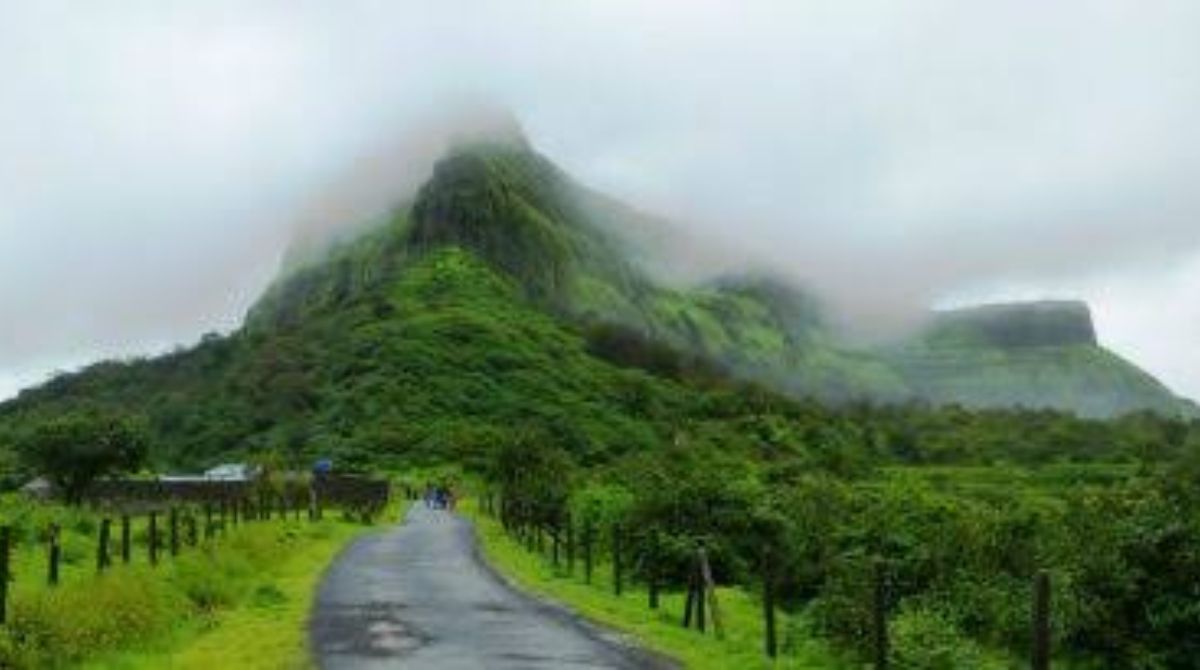 ऐतिहासिक गड-किल्ल्यांची सफर; इतिहास, निसर्ग आणि ट्रेकिंगचा अनोखा संगम