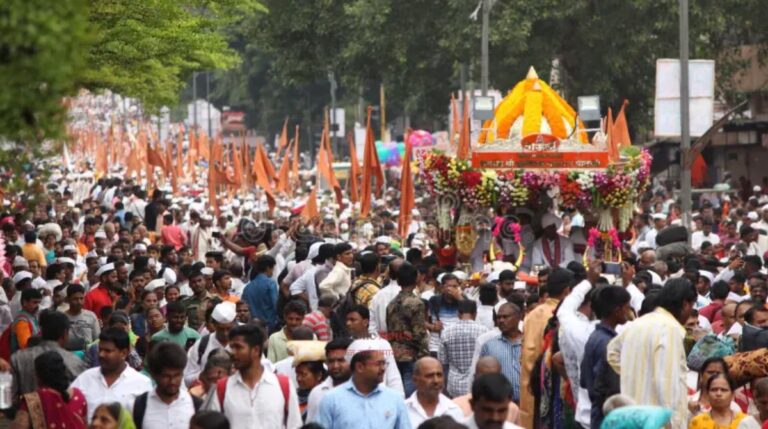 विठ्ठलभक्तांच्या सेवेसाठी मोफत आरोग्यसेवा